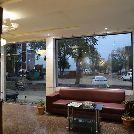 Hotel Dream Comfort Agra  Exteriör bild