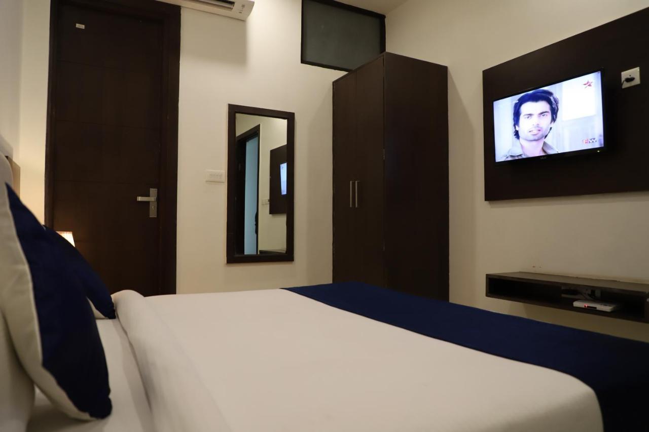 Hotel Dream Comfort Agra  Exteriör bild