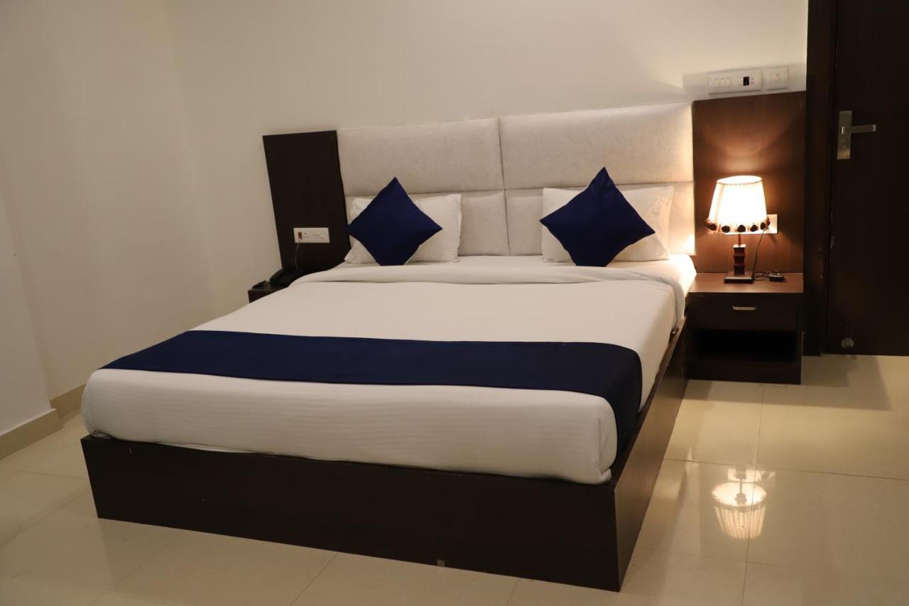 Hotel Dream Comfort Agra  Exteriör bild